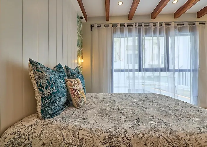 Alberic Waves * فالنسيا