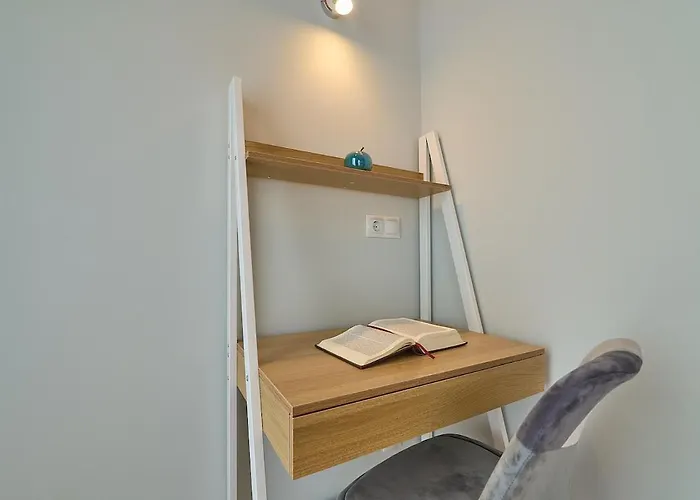 شقة Alberic Waves