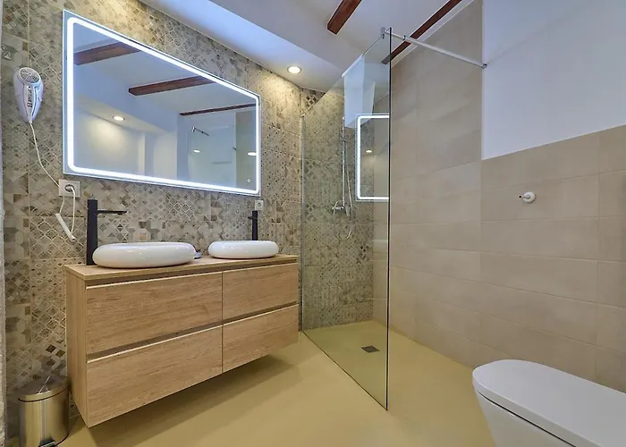 Alberic Waves * فالنسيا